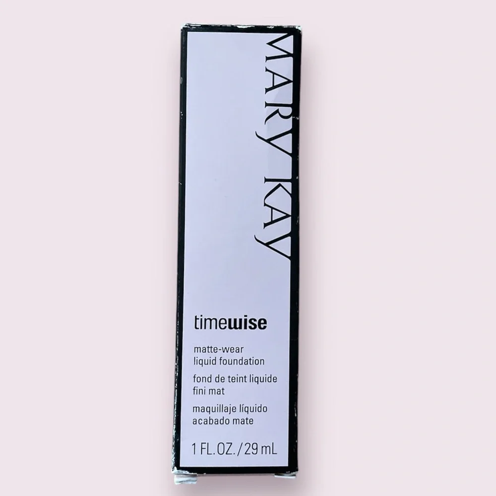 Mary Kay TimeWise Luminous-Wear Liquid Foundation for Normal/Dry Skin Ivory 6
